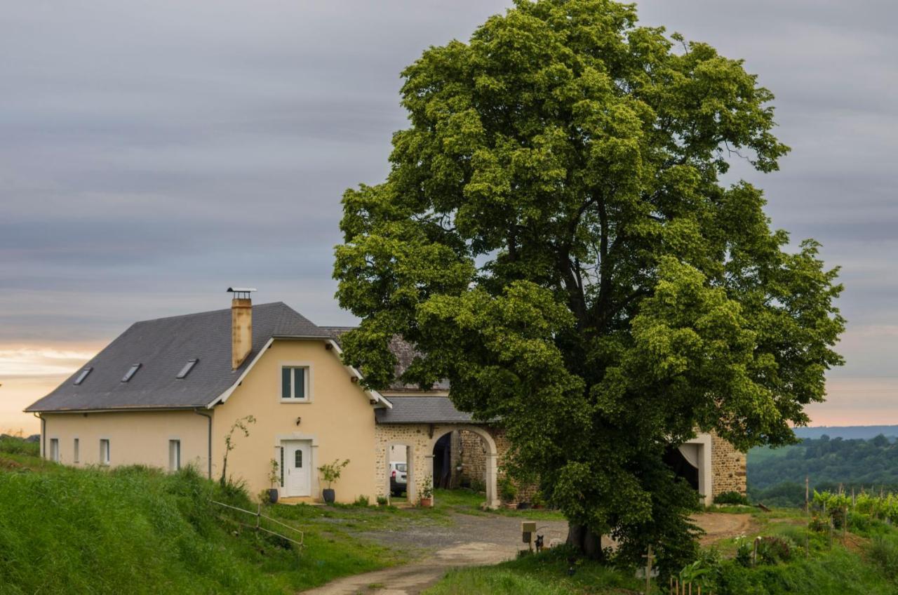Pesaulhe Bed and Breakfast Monein Buitenkant foto