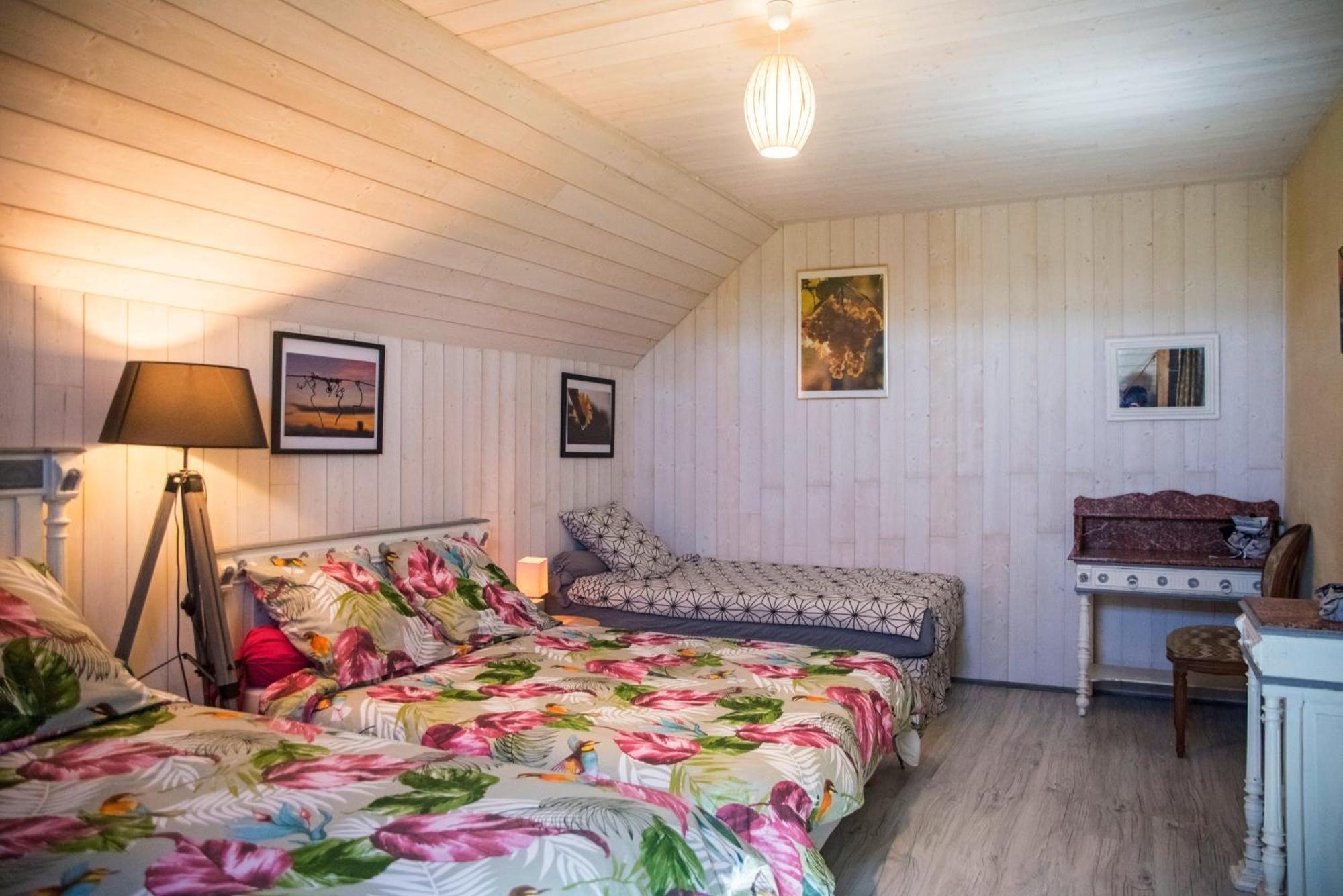 Pesaulhe Bed and Breakfast Monein Buitenkant foto